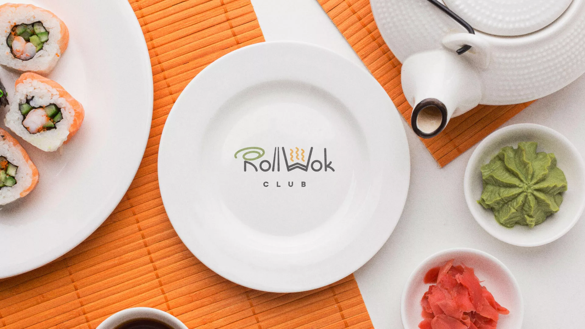 Разработка логотипа и фирменного стиля суши-бара «Roll Wok Club» в Сарове